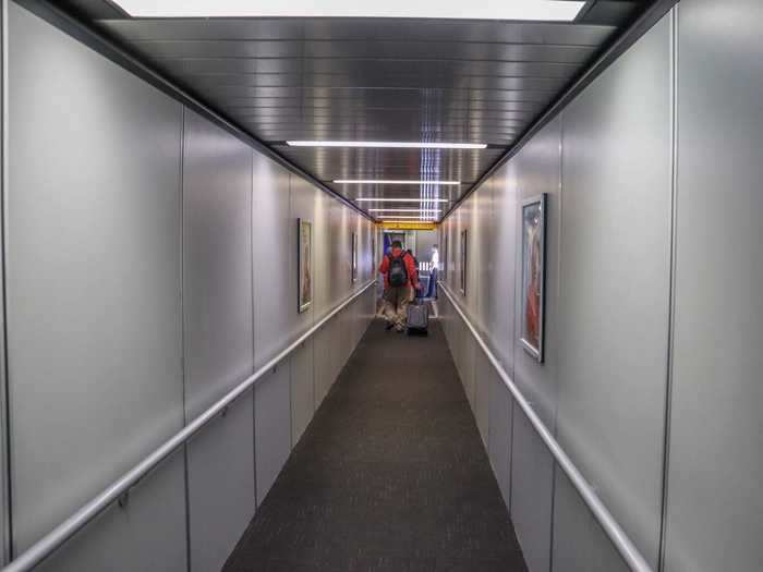 The walk down to the plane revealed no social distancing placards in the jetway.