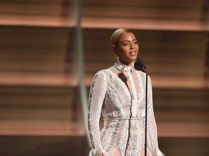 Beyoncé wore a daring wedding gown for the 2016 Grammy Awards.