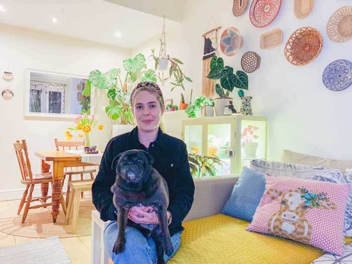 Bruna Mello lives in a 530-square-foot apartment in South London with her spouse, friend, and dog.