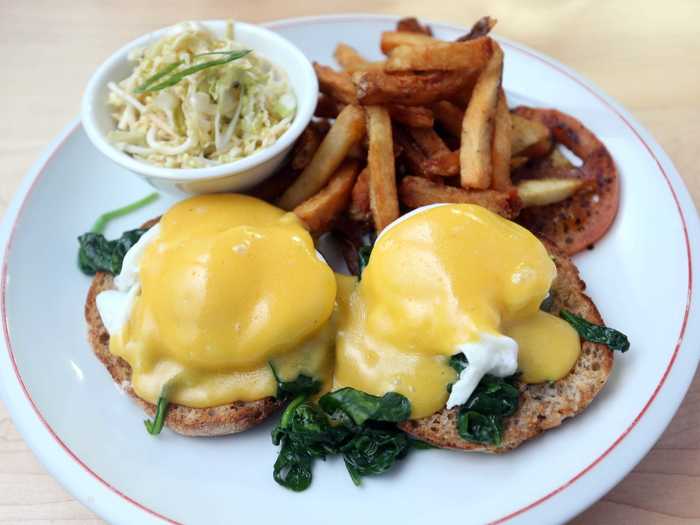 Although hollandaise sauce is typically served with eggs Benedict, it also pairs well with fish.