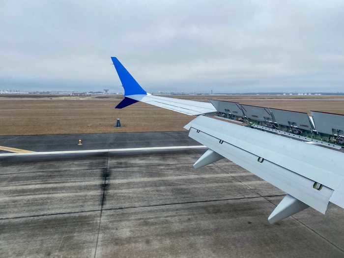 United often deplanes by rows but we didn