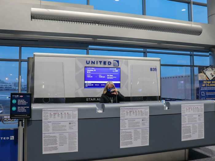 Gate counters were also covered with plexiglass partitions and had additional details about the airline