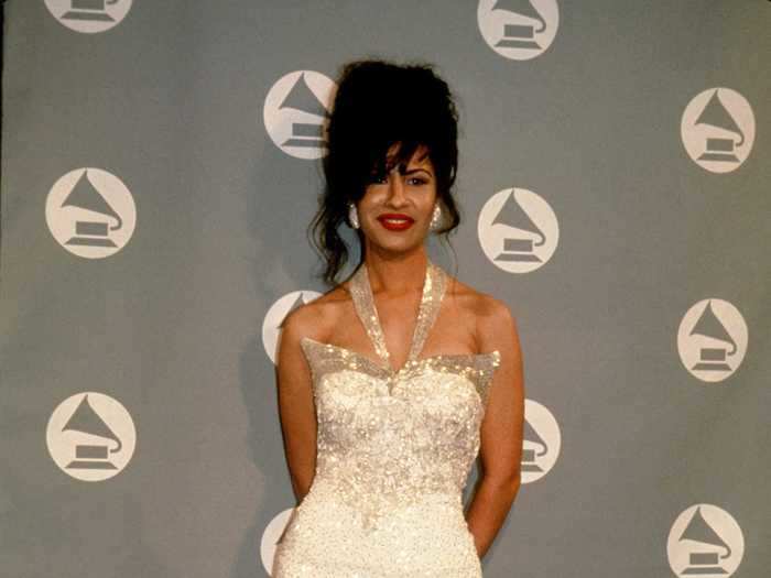 Selena channeled old Hollywood glamour at the 1994 Grammys.