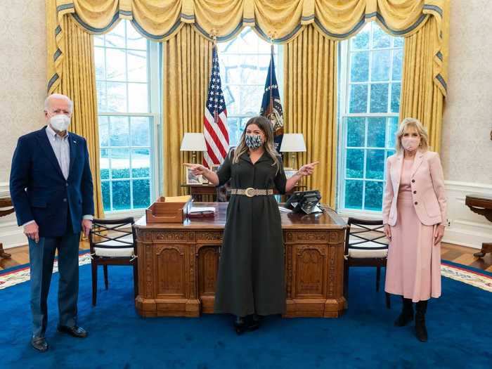 Kelly Clarkson posed with the president and first lady after interviewing Jill Biden for the "Kelly Clarkson Show" in February.