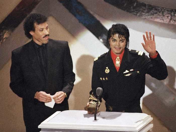 February 1986: Michael Jackson and Lionel Richie accepted their award in complementary ensembles with a splash of 