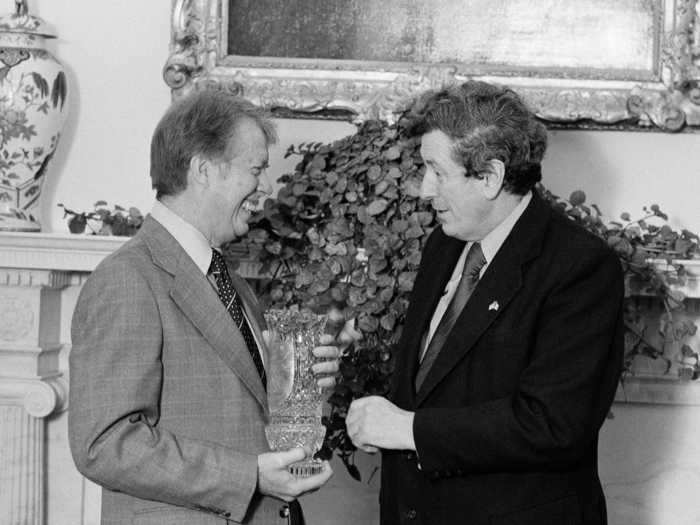 In 1977, President Jimmy Carter received a Waterford crystal vase from Irish foreign minister Garret FitzGerald.