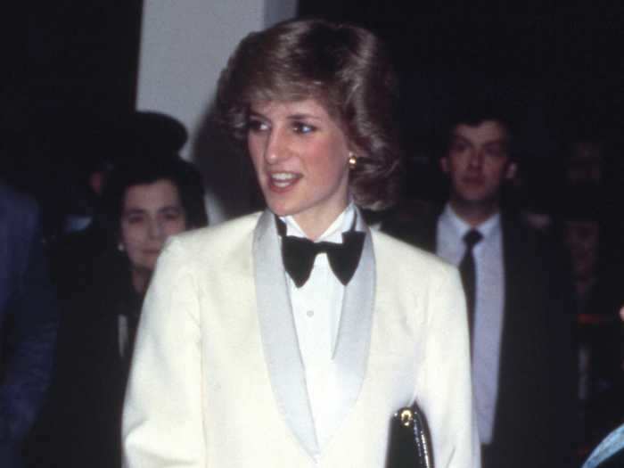 She wore a white tuxedo with a wing collar to a concert while pregnant with Prince Harry in 1984.