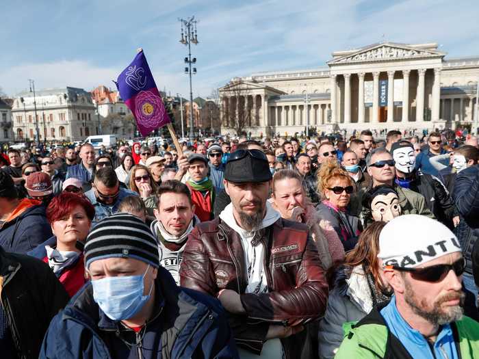 One thousand supporters of Hungary