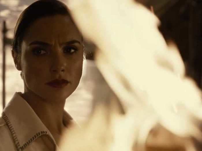 A scene now explains how Wonder Woman knows about the Mother Boxes.