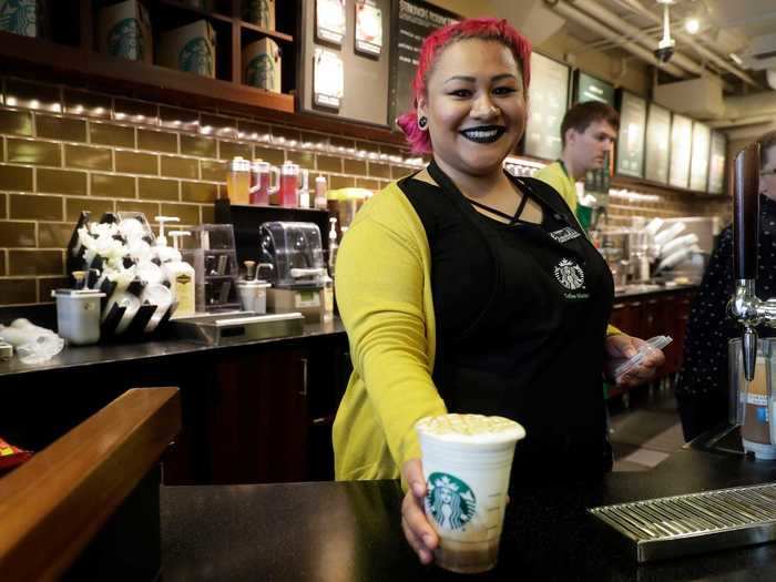 Now, Starbucks is offering employees paid time off to get the COVID-19 vaccine and extended catastrophe pay due to the pandemic.