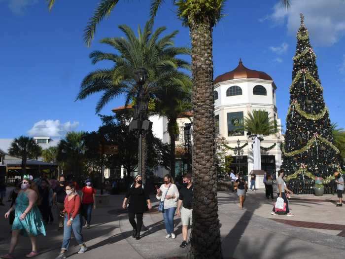 A man caused a disturbance in Disney Springs after fighting with management about having to wait a long time for his food to arrive.