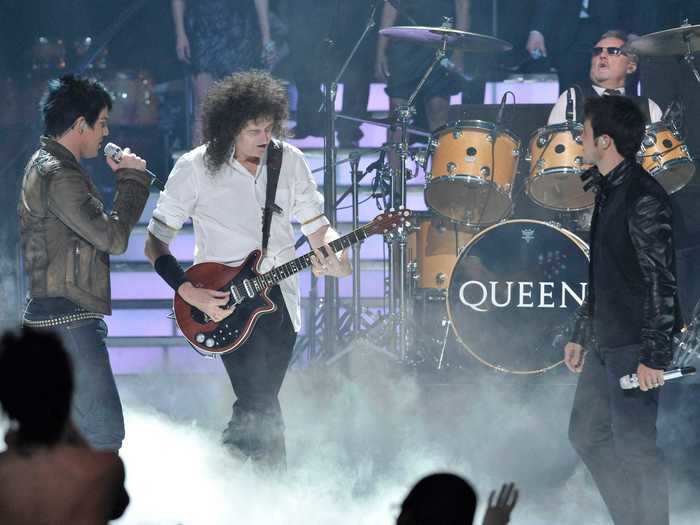 2009: Queen plays with Adam Lambert for the first time.