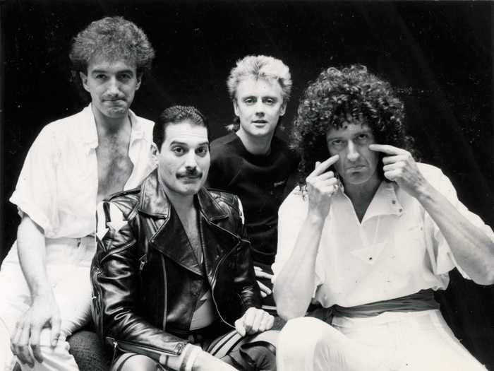 1985: The band hams it up for a photo shoot.