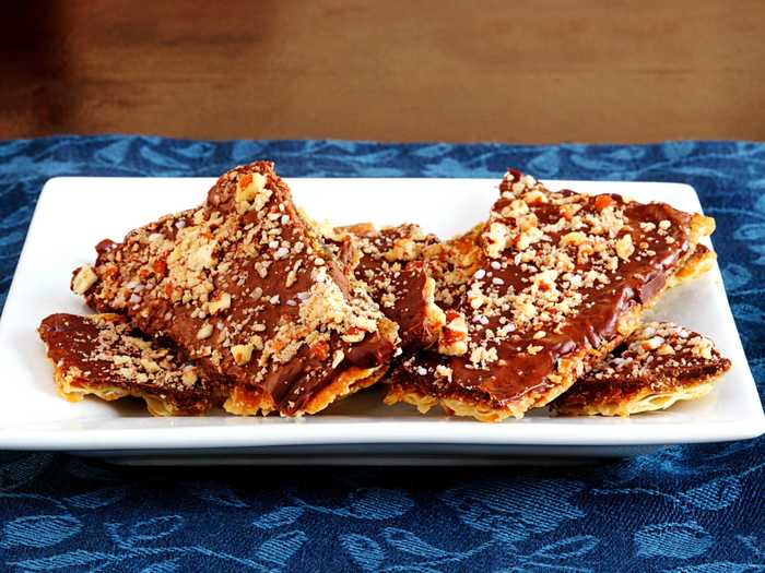 Chocolate bark is one of the tastiest treats to make with matzo.