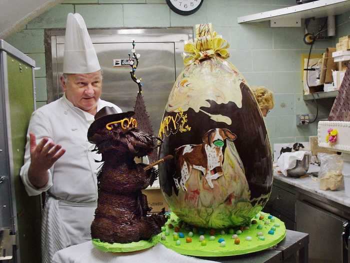 The main kitchen features the Chocolate Shop.