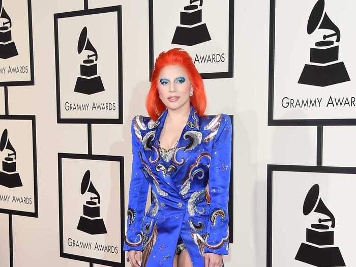 The star wore a daring look to the 2016 Grammy Awards.