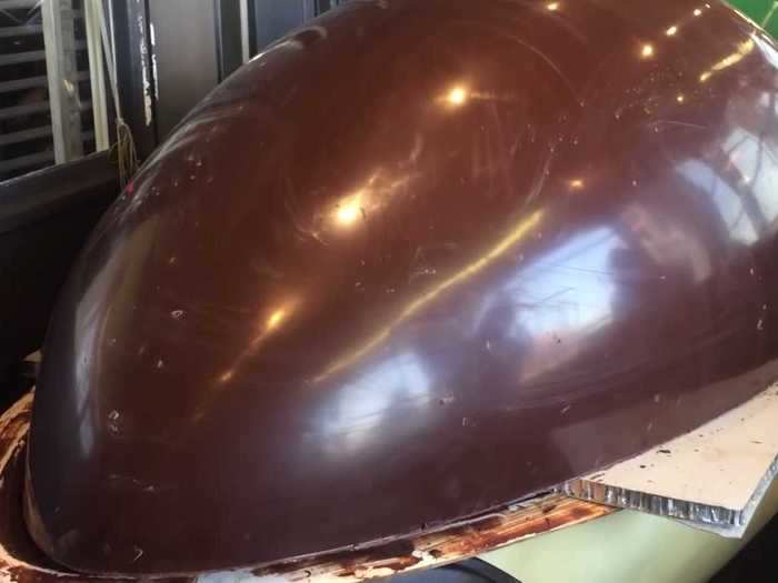 The weight of the largest chocolate egg in history was only 665 pounds lighter than the average male African elephant.