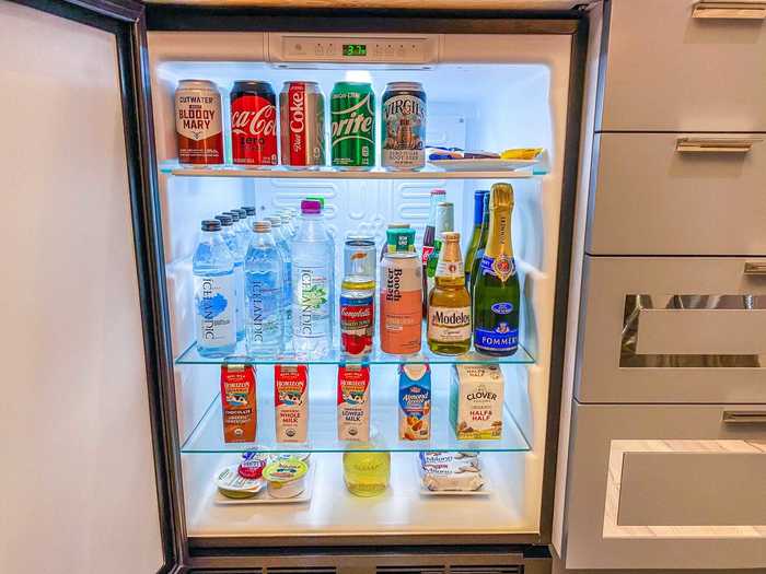 The fridge contained chilled soft drinks, waters, milk, alcoholic beverages, and even some more snacks. A guest here will truly want for nothing as everything is at their fingertips.