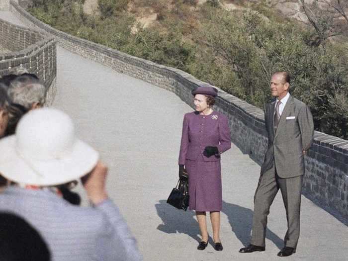 1986: The couple paid a state visit to China.