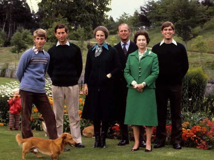 1979: A family photo was taken on the grounds of Balmoral Castle in Scotland.