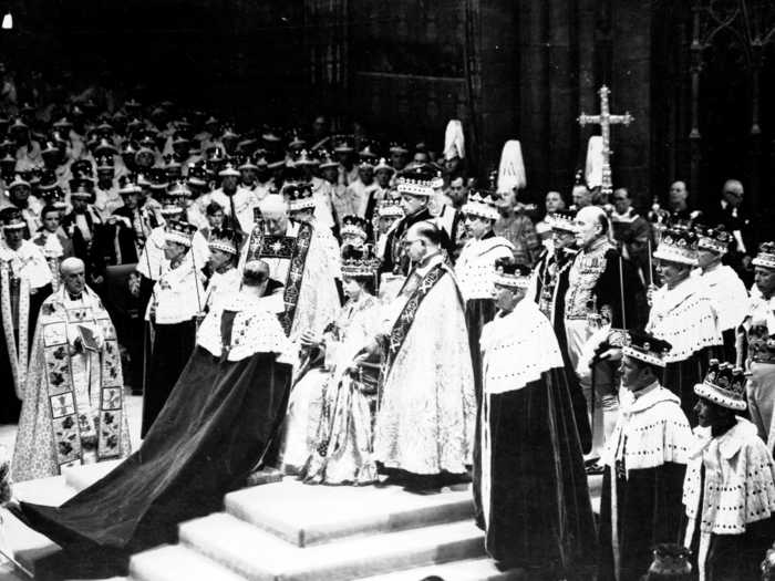 1953: During the coronation of Queen Elizabeth II, Philip bowed to his wife.