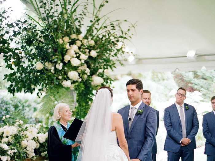 Casey paired the dress with a mid-length veil.