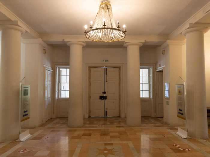 Its neoclassical design is evident through both exterior and interior columns.