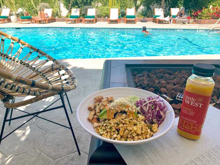 After a few minutes of indecision while staring at the menu, I settled on the elote bowl and a spicy fireball juice. The former felt like a glorified Chipotle bowl (that