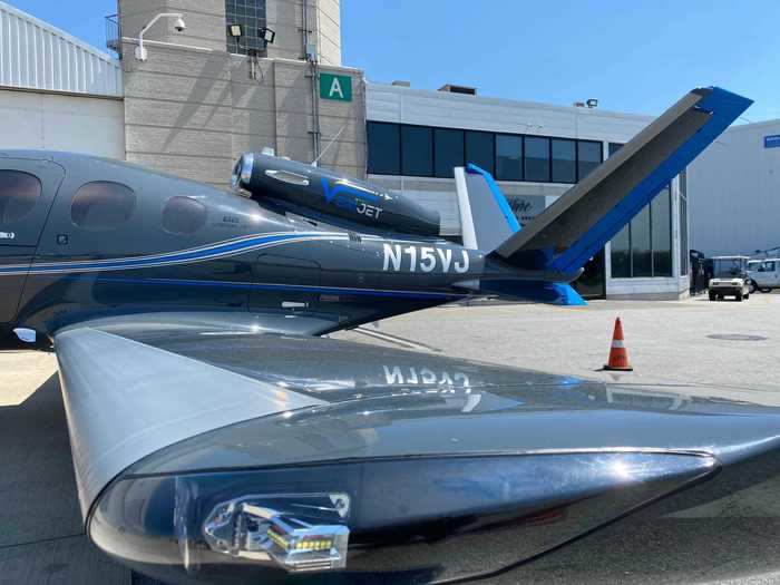 Driving down costs is the fact that the jet only has one engine instead of two. But even with one engine, the Vision Jet can fly distances of around 1,300 nautical miles at speeds of over 300 knots.