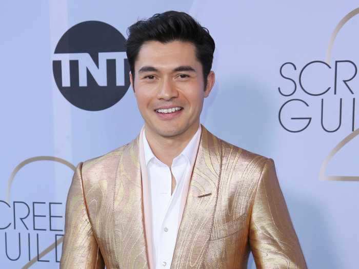 "Crazy Rich Asians" star Henry Golding dazzled in a groovy gold blazer.