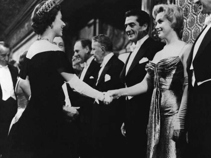 Marilyn Monroe and Queen Elizabeth II looked equally glamorous while meeting each other in 1956.