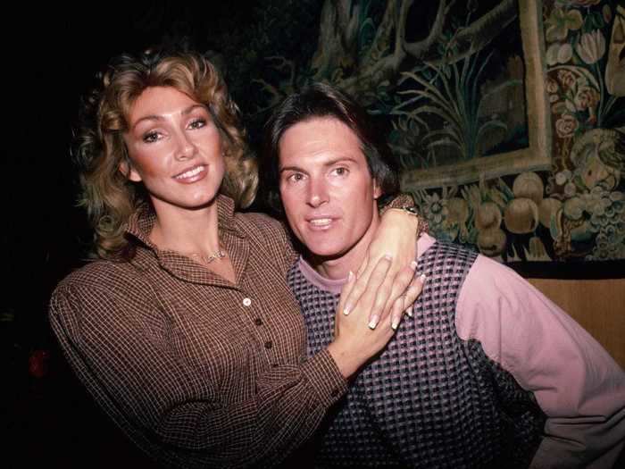 After her divorce from Scott, Jenner married the former model and singer-songwriter Linda Thompson.