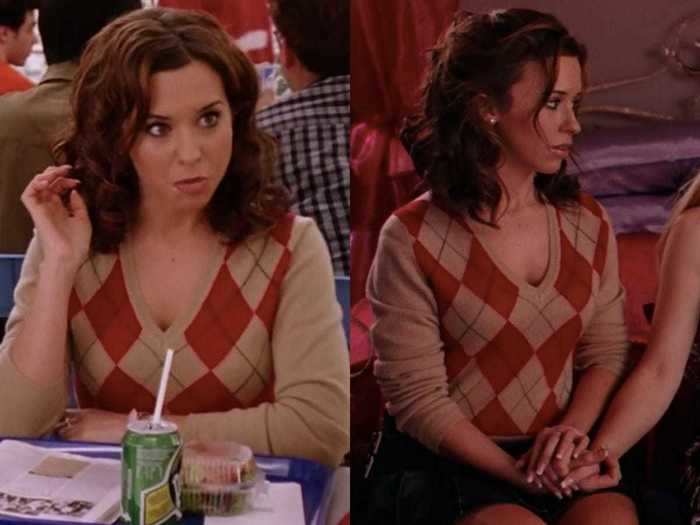 Gretchen wears the same sweater on two different days.