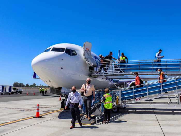 Avelo touched down in Santa Rosa on time and with happy passengers.