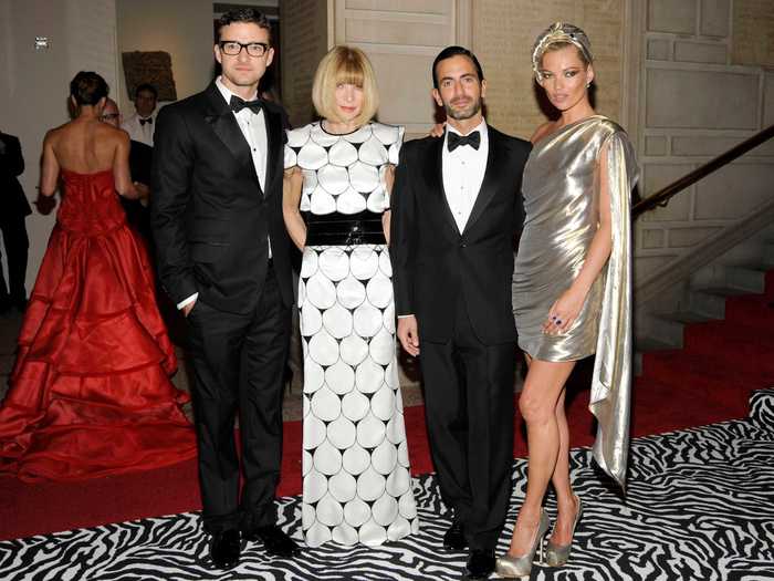 Wintour co-chaired the 2009 Met Gala with Kate Moss, Justin Timberlake, and honorary chair Marc Jacobs.