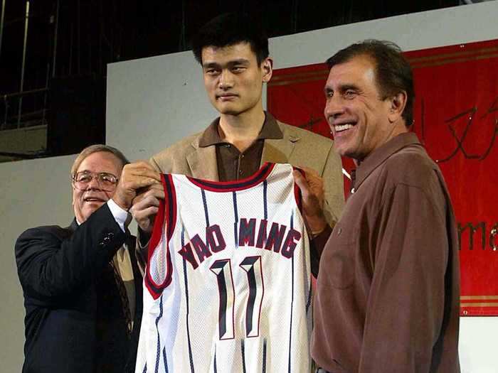 10. Yao Ming, C