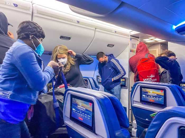 Deplaning was the only chaotic part of the flight. We were delayed leaving Minneapolis and some passengers had to rush off of the plane to catch connecting flights.