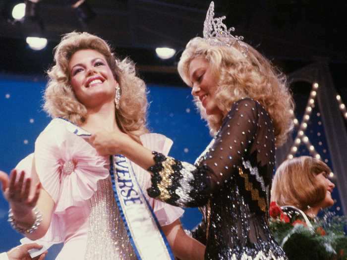 Irene Sáez brought the drama with her gown at the 1981 Miss Universe pageant.