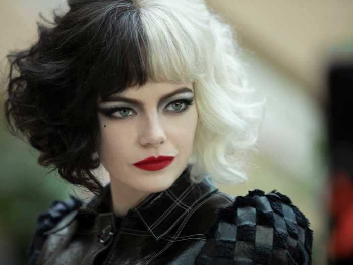 Emma Stone showed off an intriguing "Cruella" that