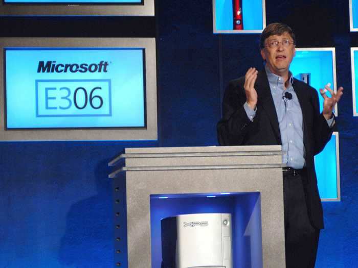 2006: Gates asked a female Microsoft employee out to dinner.