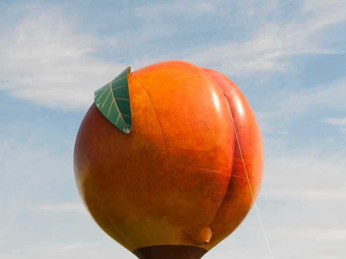 SOUTH CAROLINA: The Peachoid in Gaffney