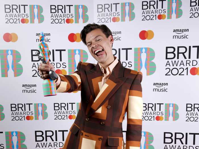 Harry Styles channeled a 1970s carpet at the BRITs.