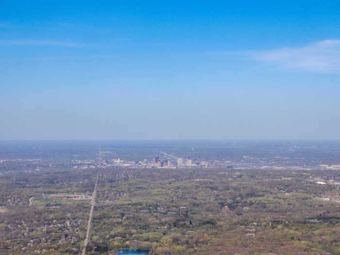 The Twin Cities shortly came into view after an incredible relaxing flight, and my time with the seat soon came to an end.