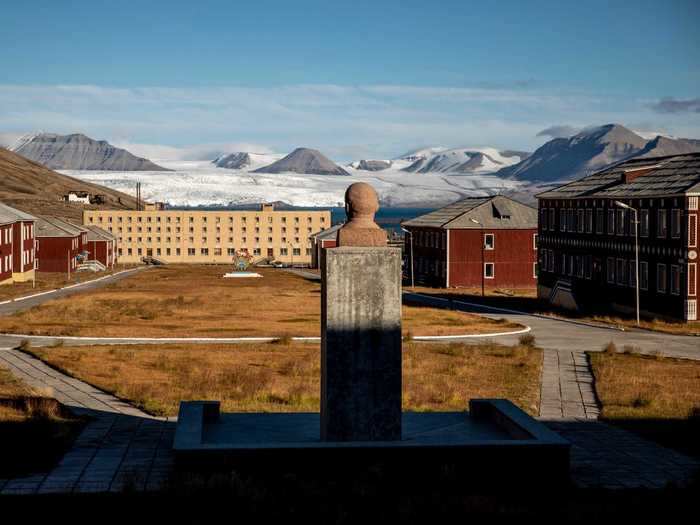 In 1998, the mining company closed down the town for a few reasons, according to Visit Svalbard. The price of coal was falling, removing coal from the mountain was costly and difficult, and two years prior, an airplane crash killed 141 residents, devastating the community.