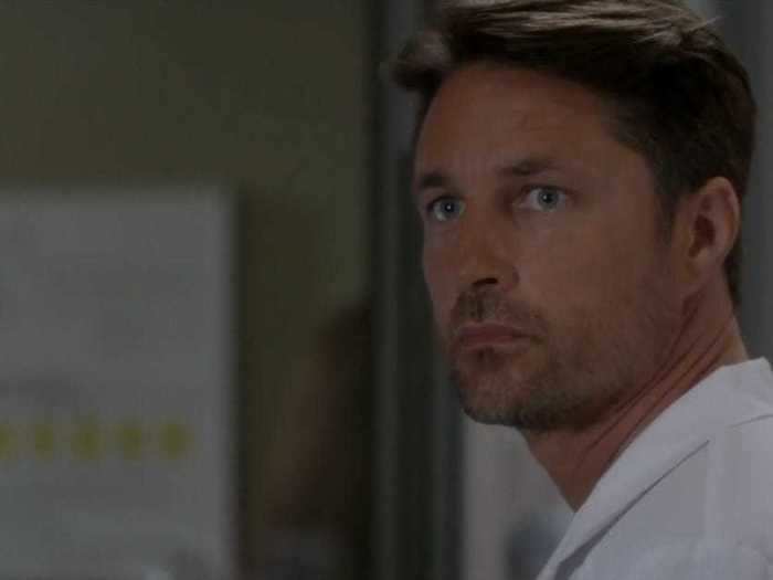 Martin Henderson played cardiothoracic surgeon Dr. Nathan Riggs.