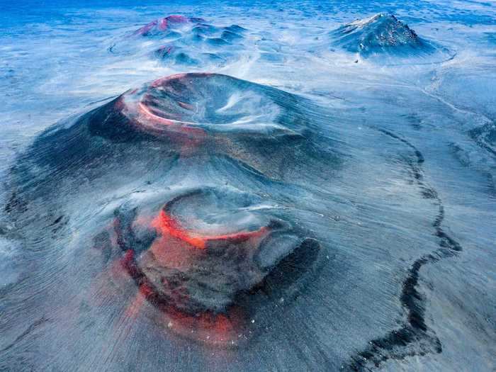 Fran Rubia was taken aback when he saw otherworldly volcanoes streaked with deposits of iron oxide from his drone in Fjallabak Nature Reserve in Iceland.
