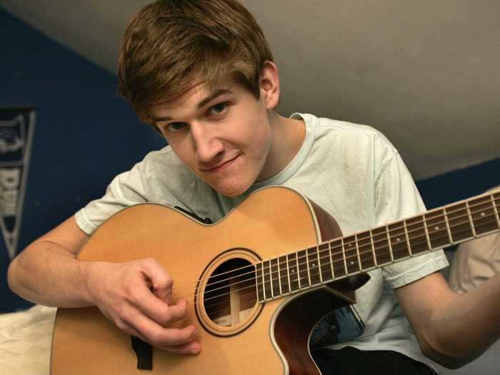 Robert "Bo" Burnham was born on August 21, 1990, and grew up in a suburb of Boston where he attended an all-boys private school and fell in love with theater.