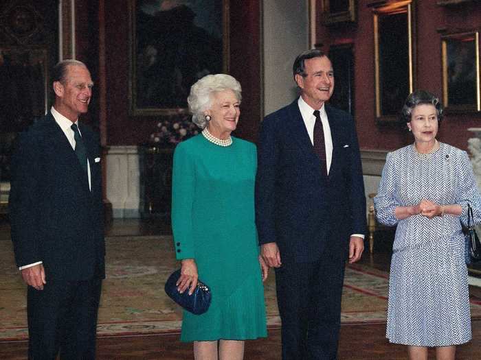 President George H.W. Bush visited Buckingham Palace on June 1, 1989.