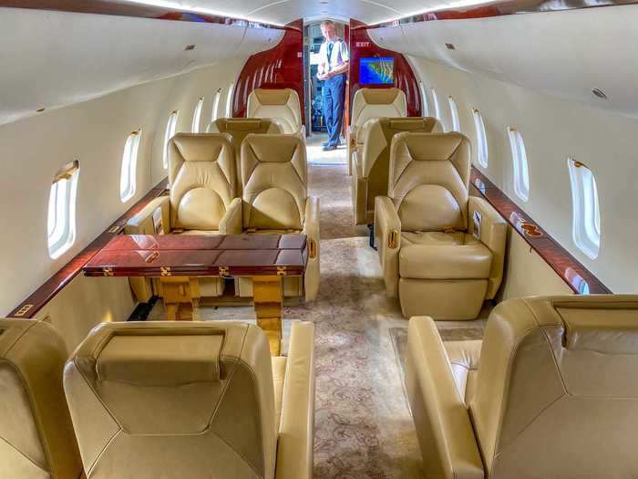 A total of 16 seats comprise the Challenger 850 in a cabin similar to a more well-known Gulfstream or Dassault aircraft. The six-foot, one-inch tall cabin also means most passengers can stand upright with no issue.