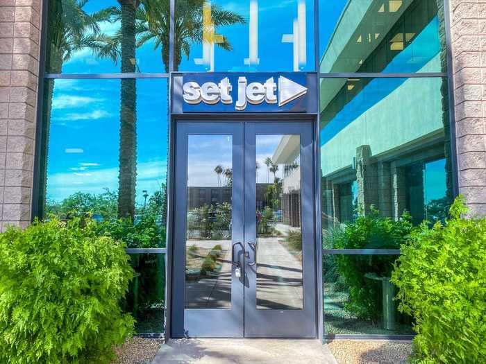 Set Jet just finished construction on this facility to give members a more exclusive experience.